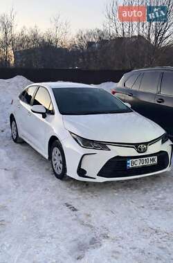 Седан Toyota Corolla 2020 в Львове