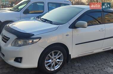 Седан Toyota Corolla 2008 в Кропивницком