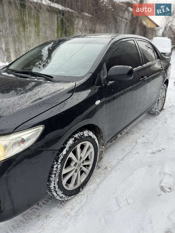 Седан Toyota Corolla 2008 в Киеве