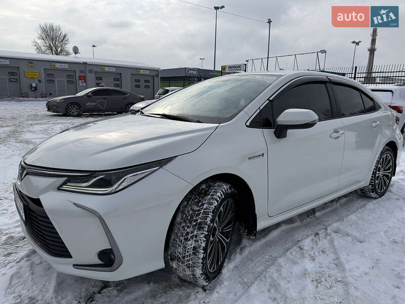 Седан Toyota Corolla 2020 в Киеве