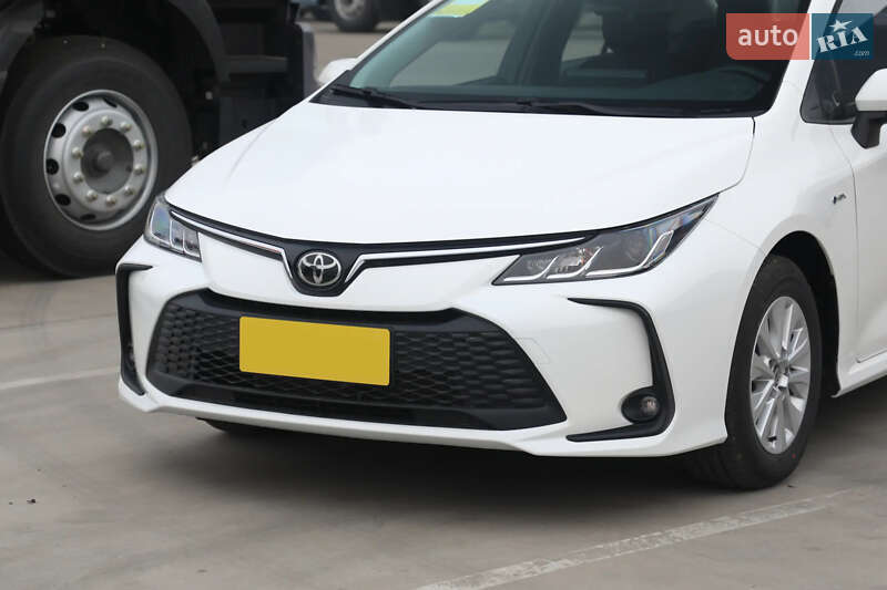 Седан Toyota Corolla 2025 в Киеве