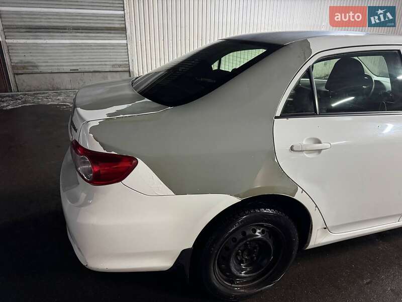 Седан Toyota Corolla 2012 в Киеве