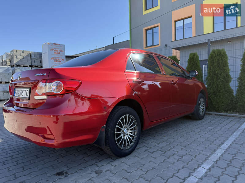 Седан Toyota Corolla 2012 в Львове фото 53 Седан Toyota Corolla 2012 в Львове