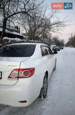 Седан Toyota Corolla 2012 в Доброполье