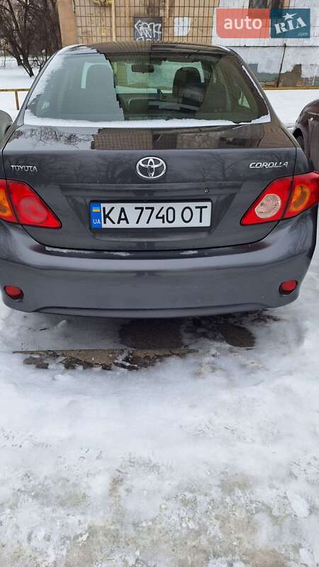 Седан Toyota Corolla 2008 в Киеве