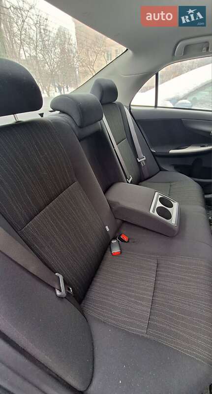 Седан Toyota Corolla 2008 в Киеве