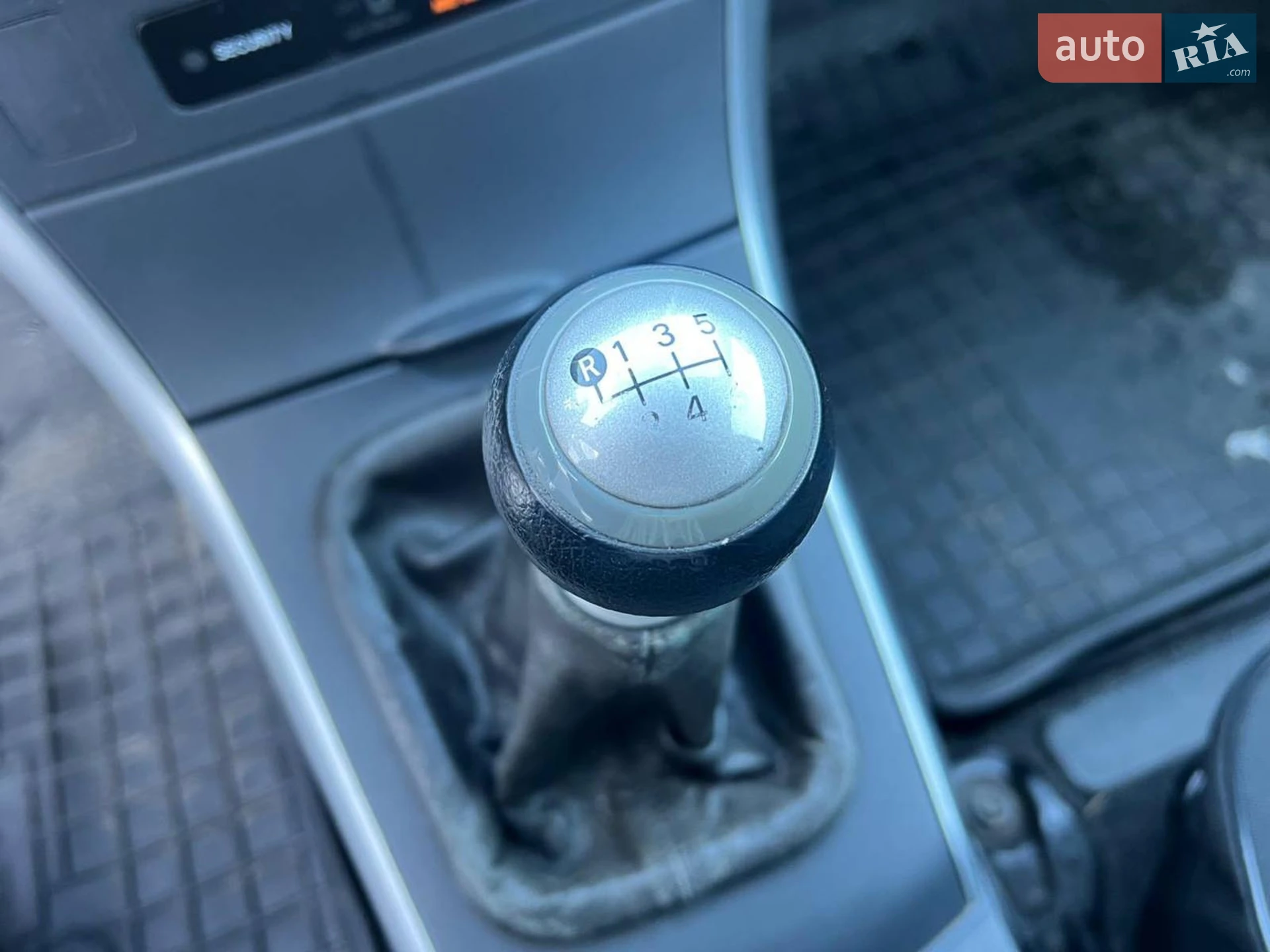 2011 Toyota Corolla - мініатюра 29