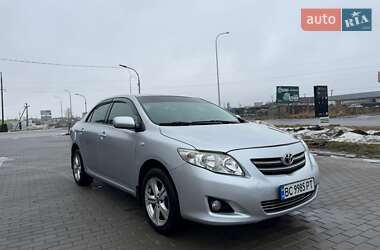 Седан Toyota Corolla 2008 в Львове