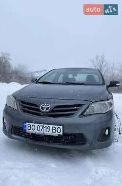 Седан Toyota Corolla 2012 в Борщеві
