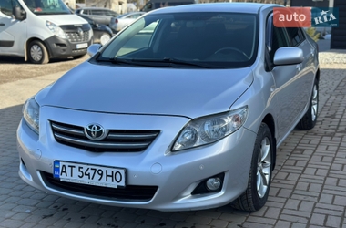 Седан Toyota Corolla 2007 в Снятине