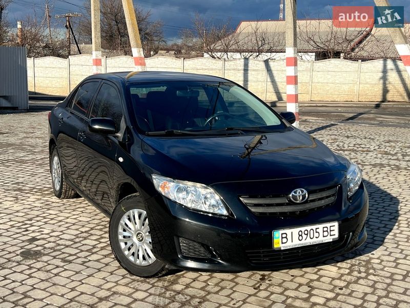 Седан Toyota Corolla 2009 в Кременчуге