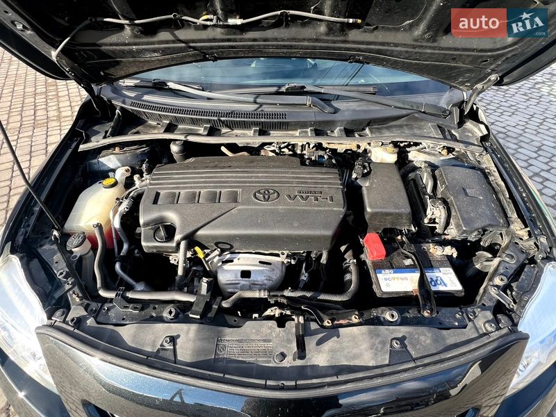 Седан Toyota Corolla 2009 в Кременчуге