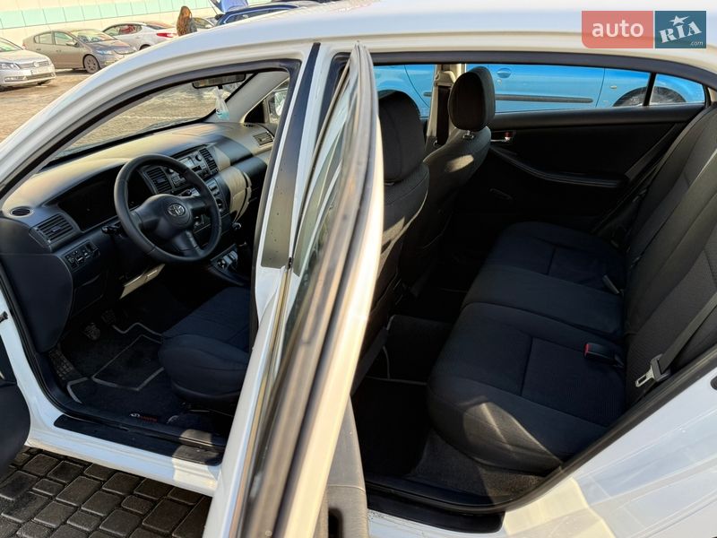 Хетчбек Toyota Corolla 2005 в Одесі