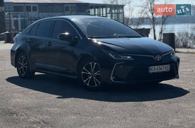 Седан Toyota Corolla 2019 в Днепре