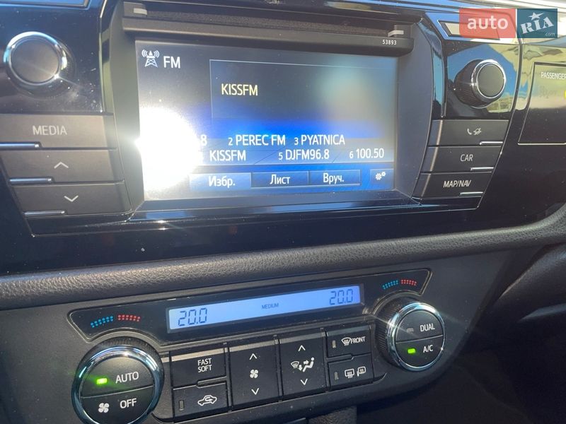 Седан Toyota Corolla 2014 в Киеве