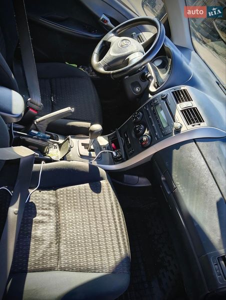 Седан Toyota Corolla 2008 в Чорткове