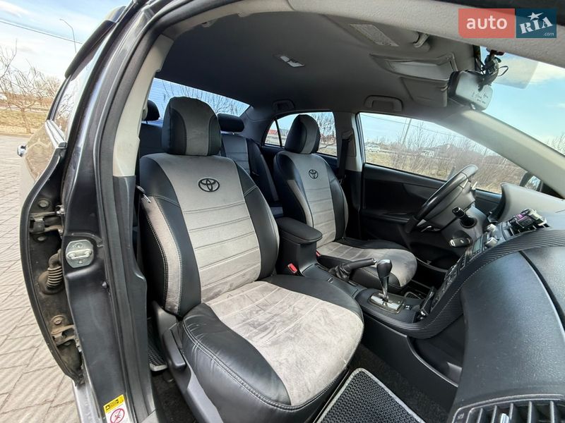 Седан Toyota Corolla 2008 в Стрые