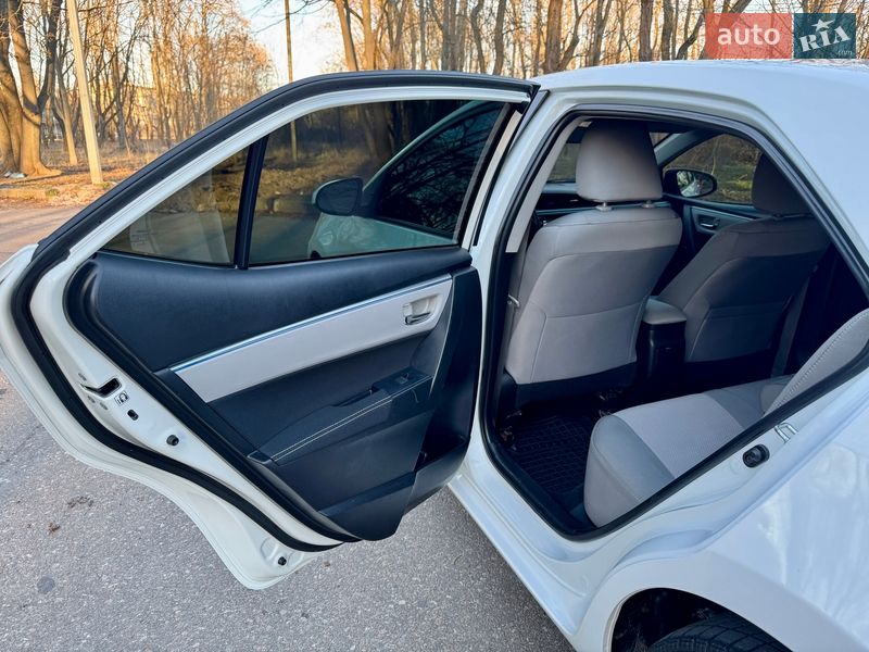 Седан Toyota Corolla 2015 в Одессе