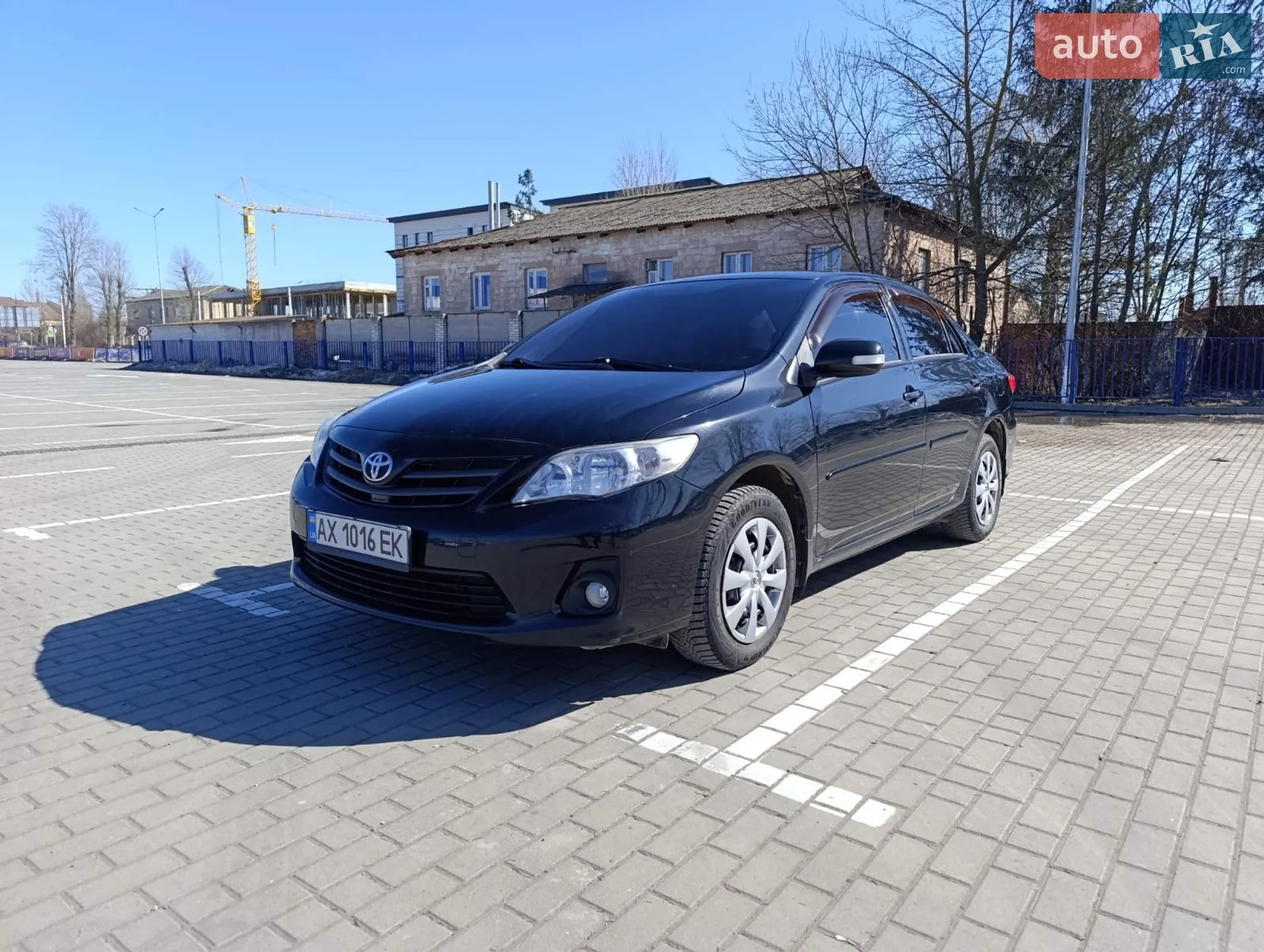 2010 Toyota Corolla - мініатюра 2