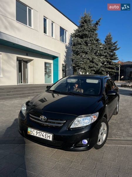 Седан Toyota Corolla 2008 в Стрию