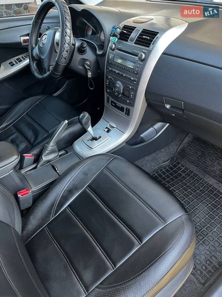 Седан Toyota Corolla 2008 в Стрию