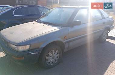 Седан Toyota Corolla 1988 в Черкасах