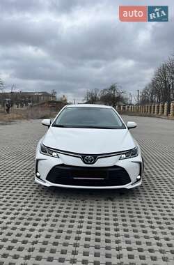 Седан Toyota Corolla 2019 в Тульчині