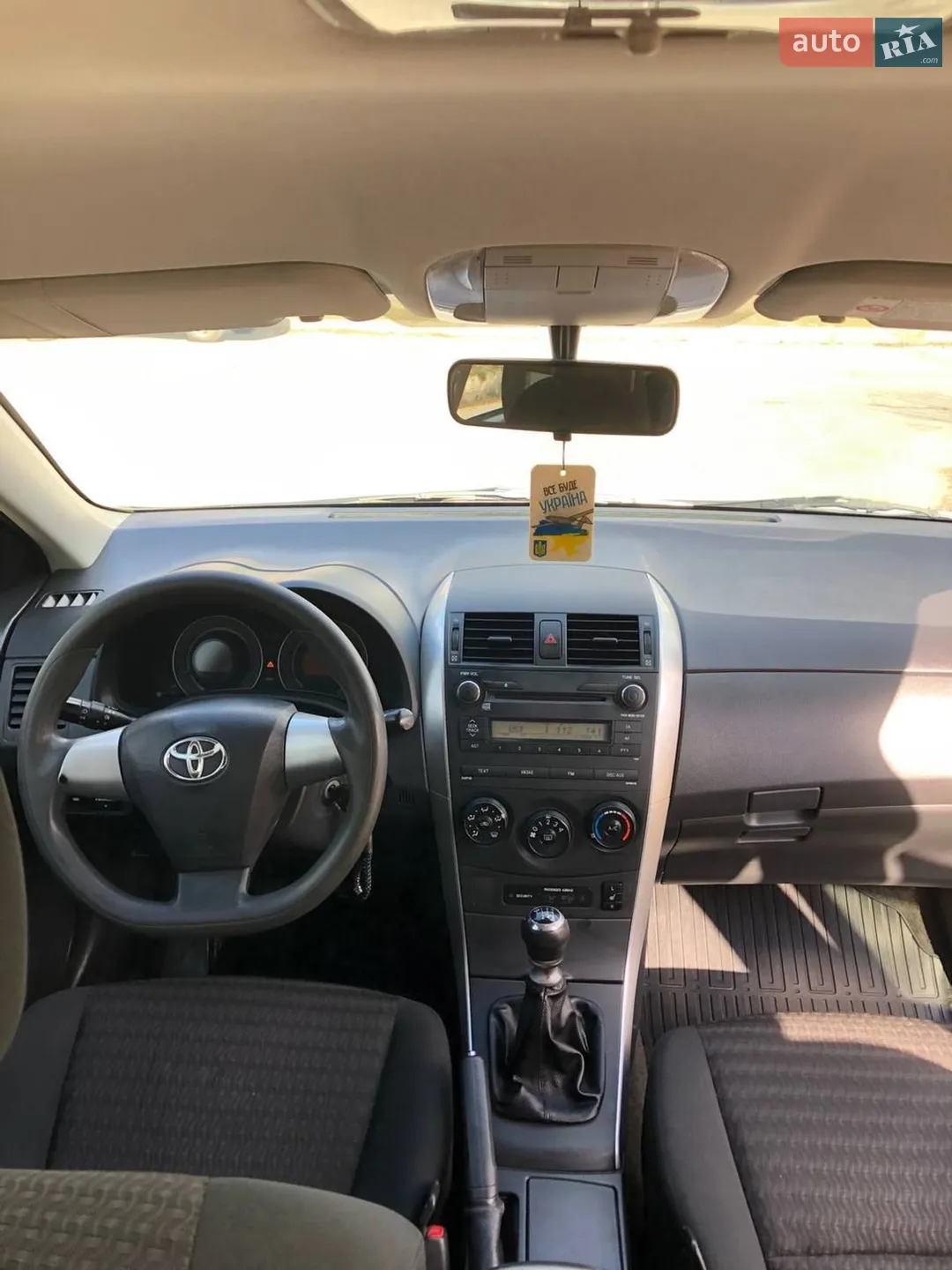 2011 Toyota Corolla - мініатюра 11