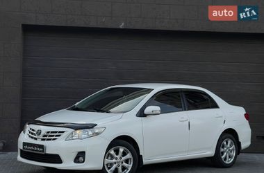 Седан Toyota Corolla 2013 в Николаеве