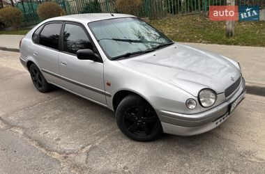 Хетчбек Toyota Corolla 1998 в Львові