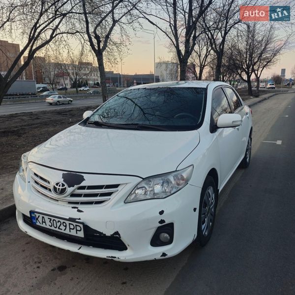 Седан Toyota Corolla 2010 в Киеве фото 7 Седан Toyota Corolla 2010 в Киеве