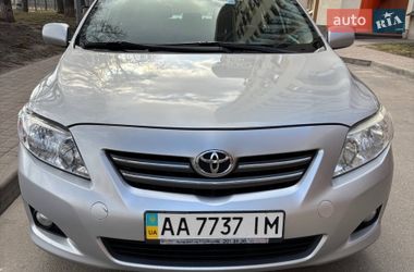 Седан Toyota Corolla 2009 в Киеве