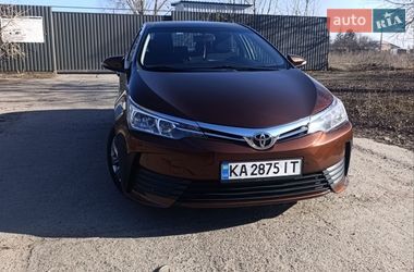 Седан Toyota Corolla 2018 в Черкассах