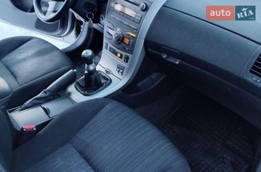 Седан Toyota Corolla 2008 в Ярмолинцях