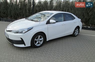 Седан Toyota Corolla 2018 в Києві