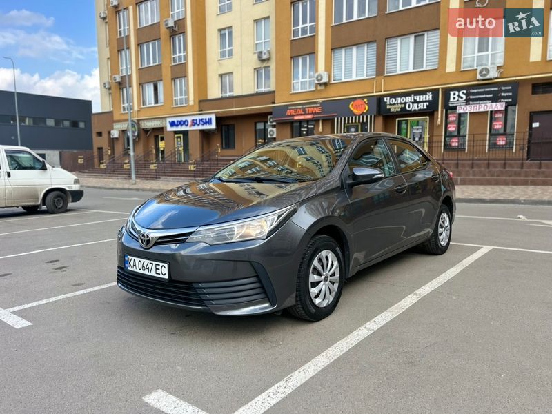 Седан Toyota Corolla 2017 в Киеве фото 9 Седан Toyota Corolla 2017 в Киеве
