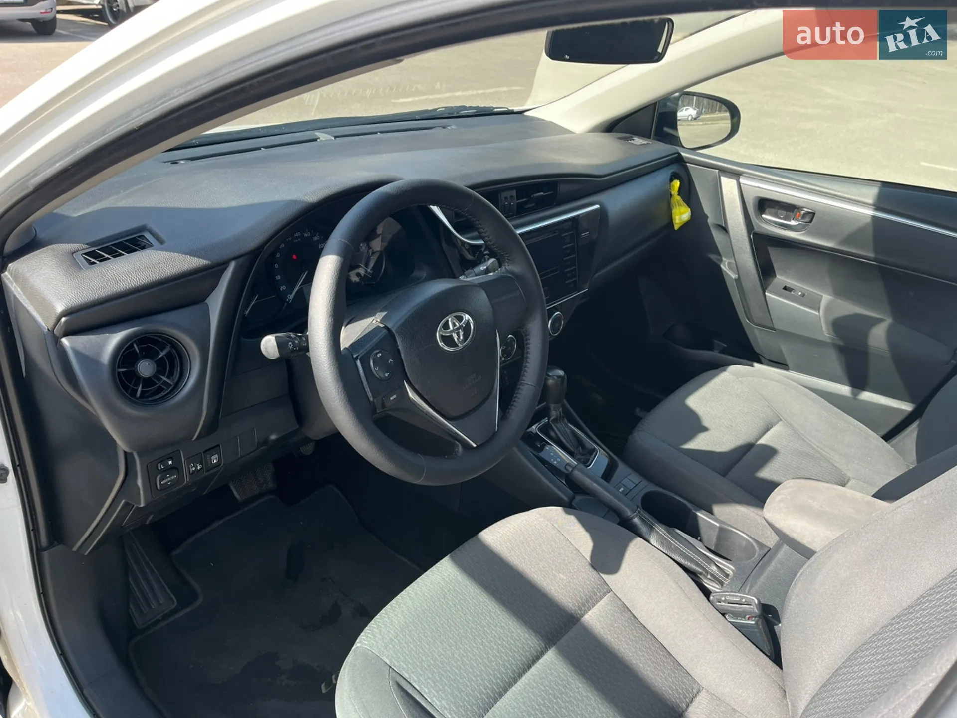 2017 Toyota Corolla - мініатюра 12