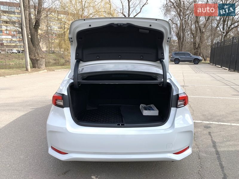 Седан Toyota Corolla 2021 в Кривом Роге