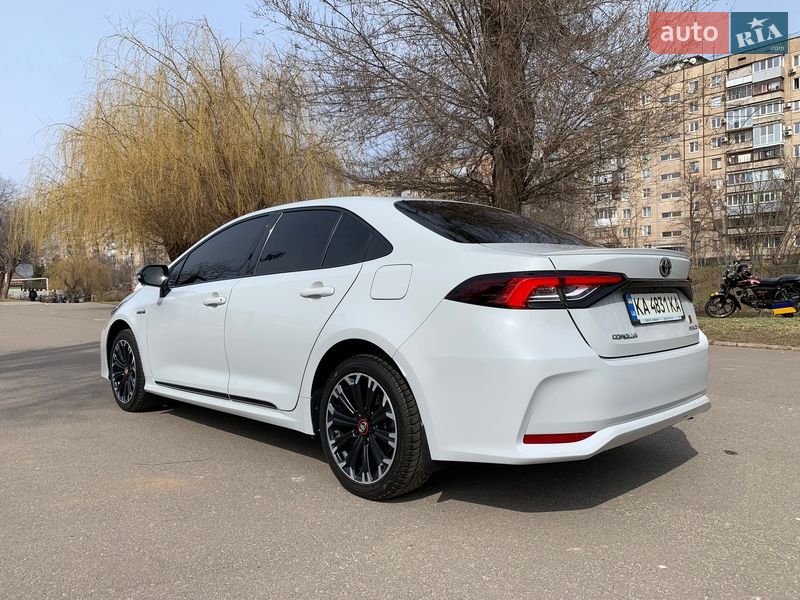 Седан Toyota Corolla 2021 в Кривом Роге