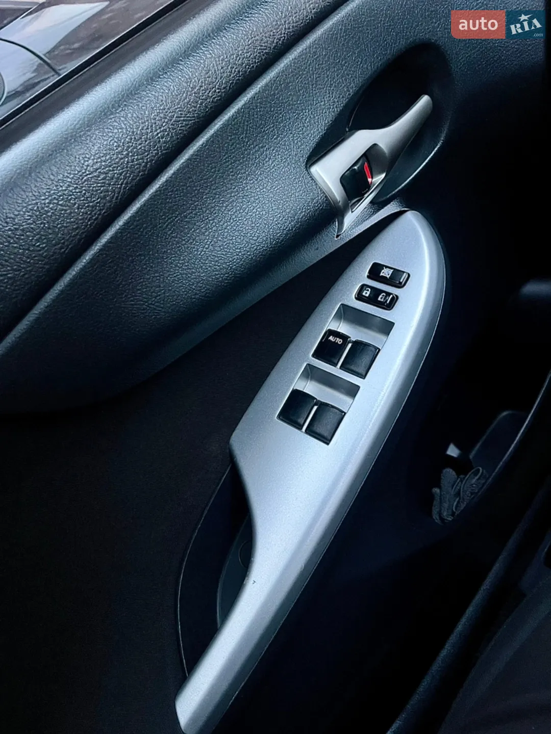 2011 Toyota Corolla - мініатюра 61