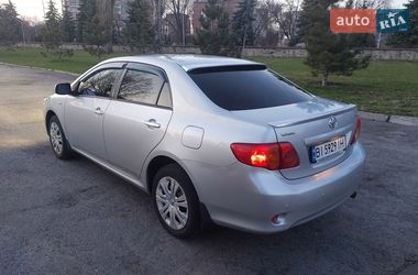 Седан Toyota Corolla 2008 в Кременчуге