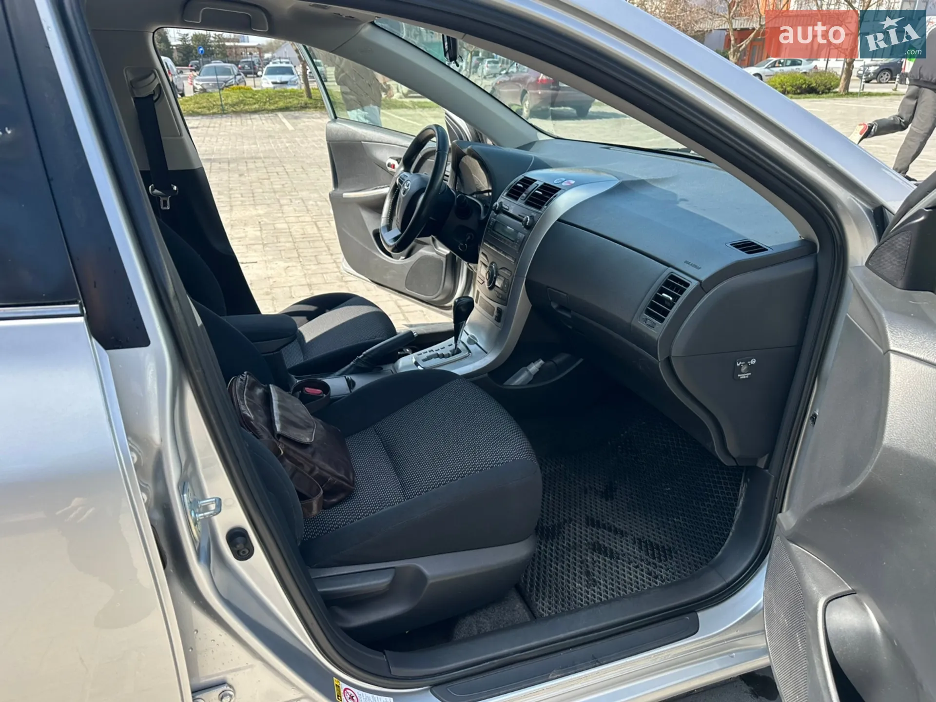 2012 Toyota Corolla - мініатюра 8
