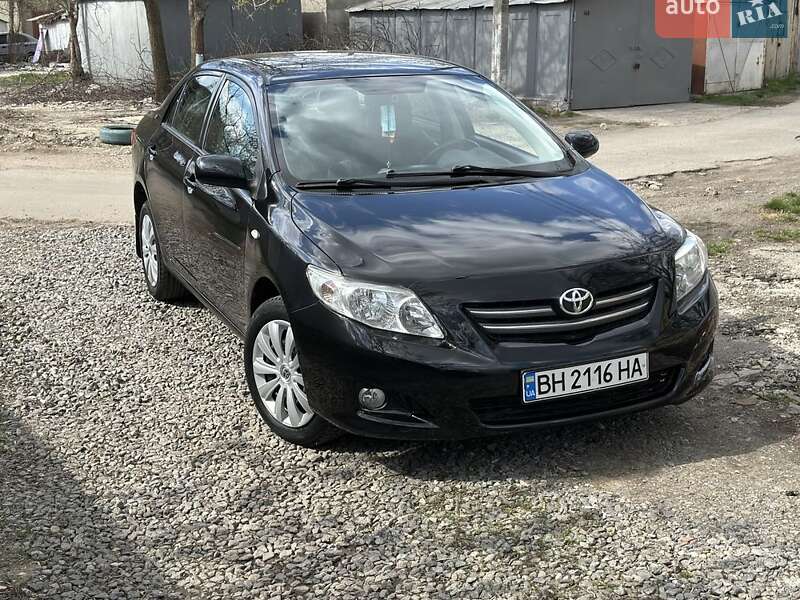 Седан Toyota Corolla 2008 в Одессе