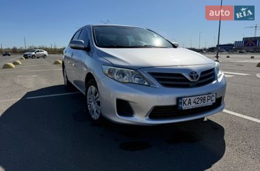 Седан Toyota Corolla 2011 в Киеве