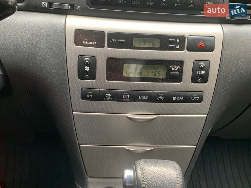 Хетчбек Toyota Corolla 2006 в Києві