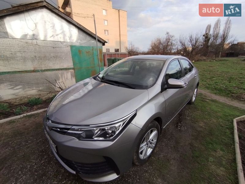 Седан Toyota Corolla 2018 в Лебедині фото Седан Toyota Corolla 2018 в Лебедині