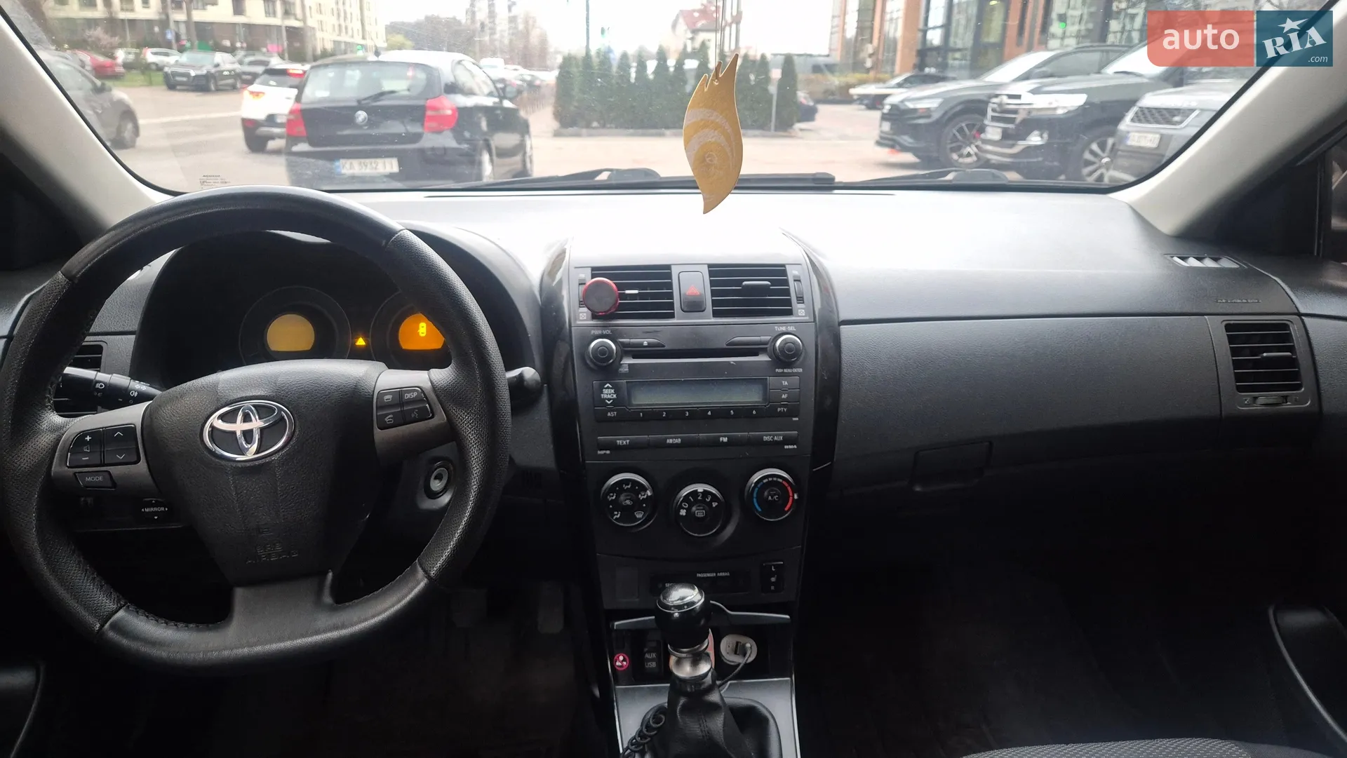 2010 Toyota Corolla - мініатюра 2