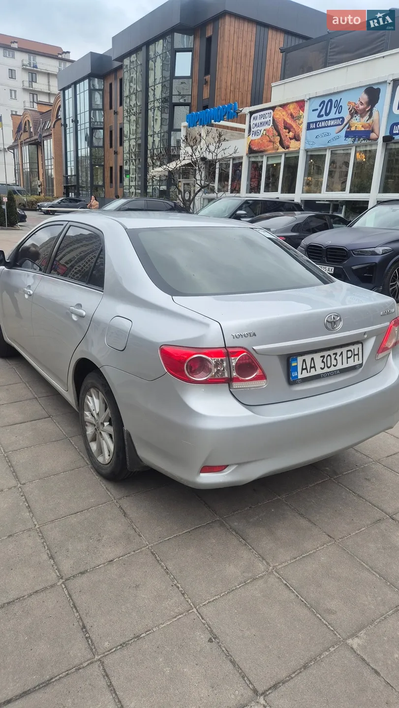 2010 Toyota Corolla - мініатюра 7