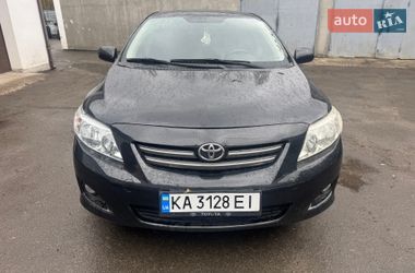 Седан Toyota Corolla 2008 в Киеве