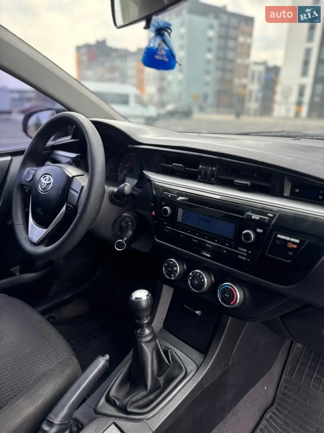2013 Toyota Corolla - мініатюра 26
